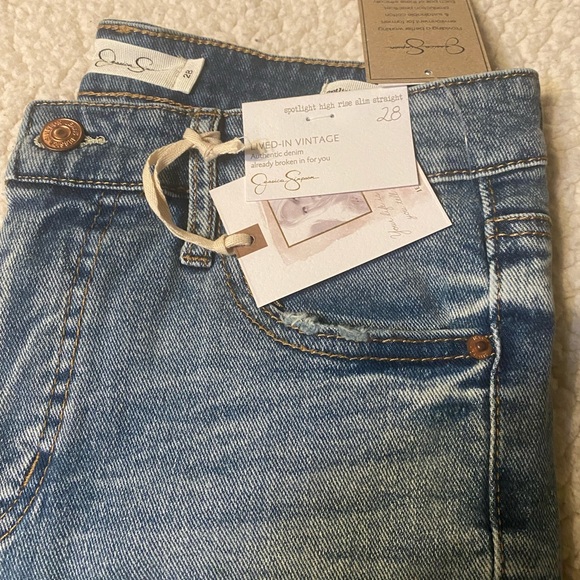 NWT Jessica Simpson Straight Leg Jeans. 5pkt. Raw Hem. Spotlight High Rise Slim - Picture 2 of 10
